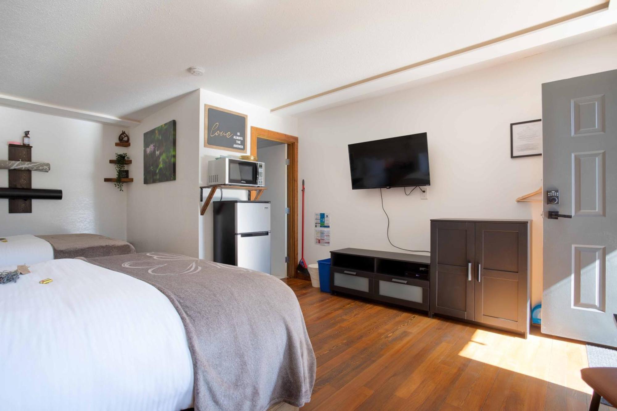 The Valley View Cabins And Event Center Creston Eksteriør billede