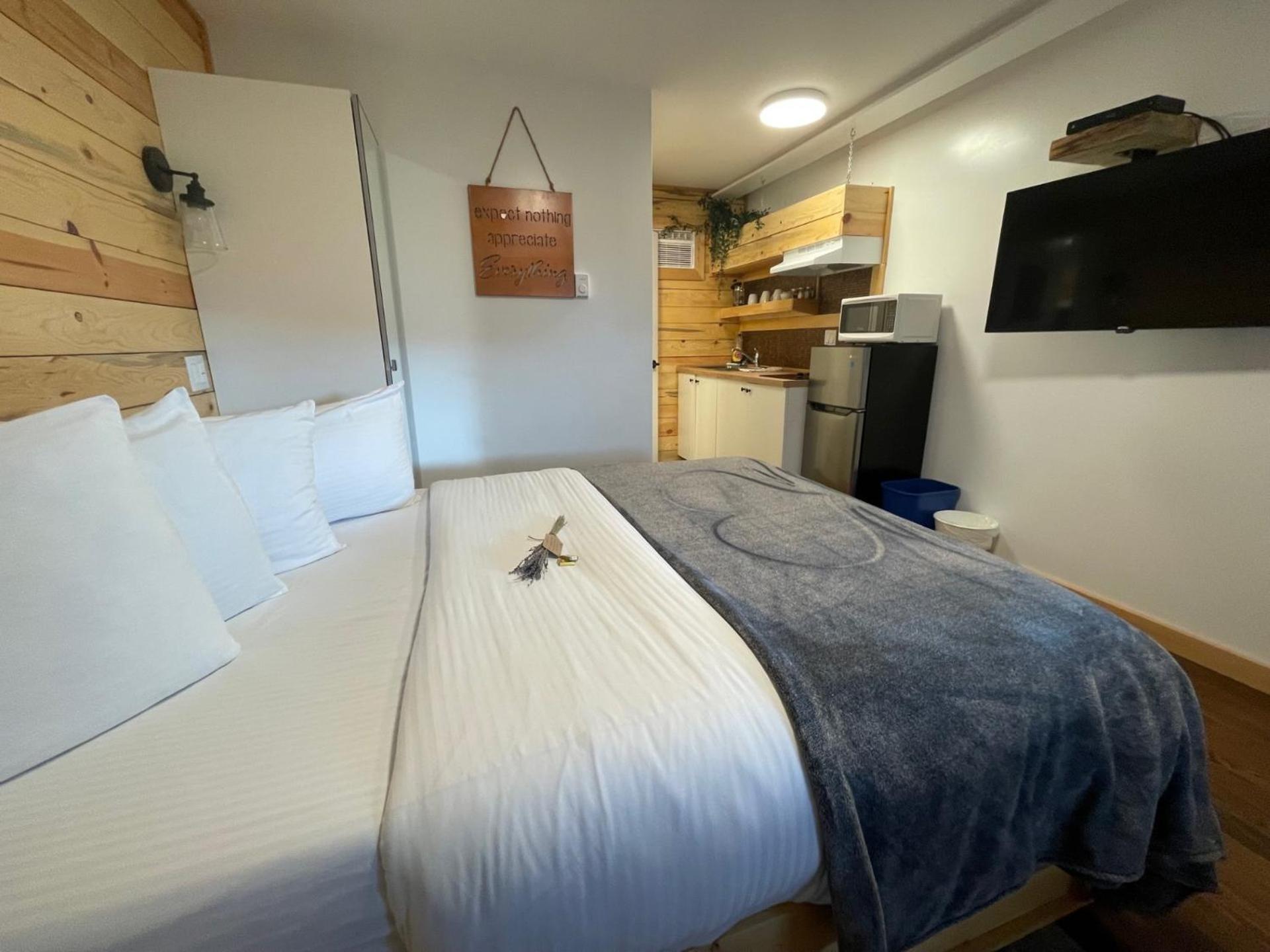 The Valley View Cabins And Event Center Creston Eksteriør billede
