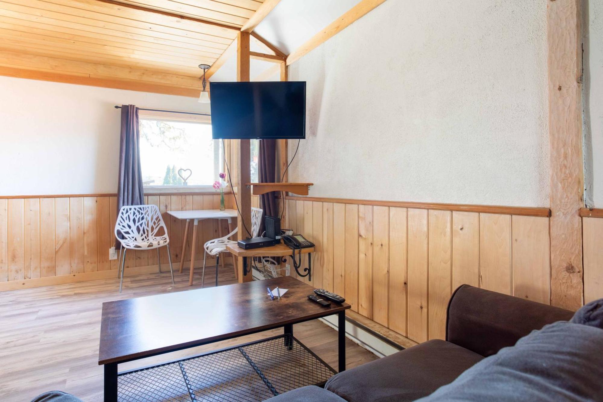 The Valley View Cabins And Event Center Creston Eksteriør billede